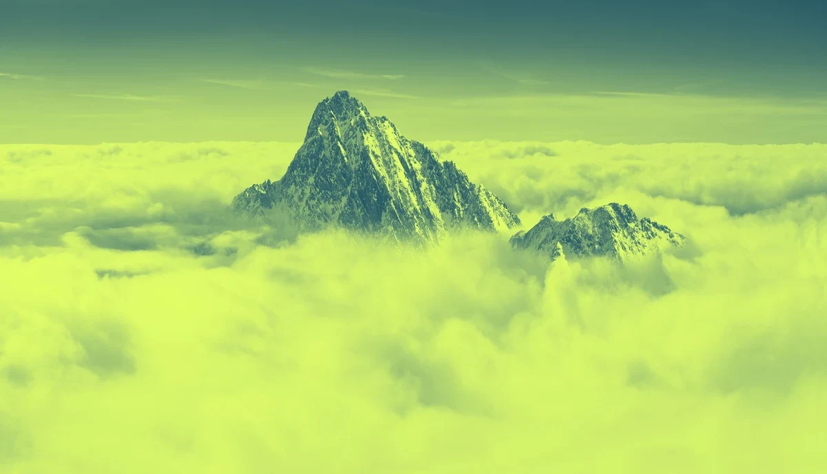 Berge über den Wolken